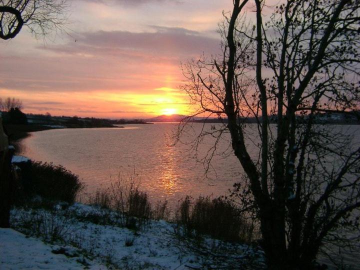 Sunset Tides Londonderry